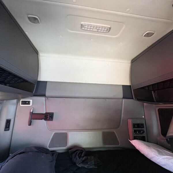 Road Tractovan. Venta de Cajas Secas