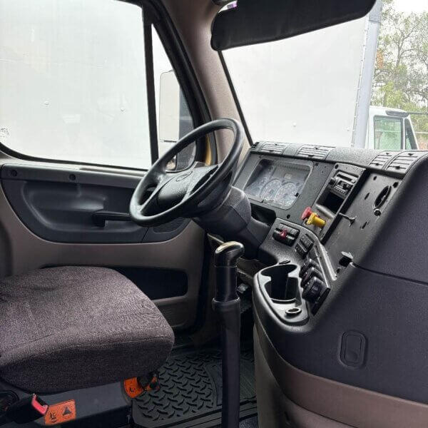 CAMIÓN FREIGHTLINER CASCADIA 2014 #307 - Imagen 11