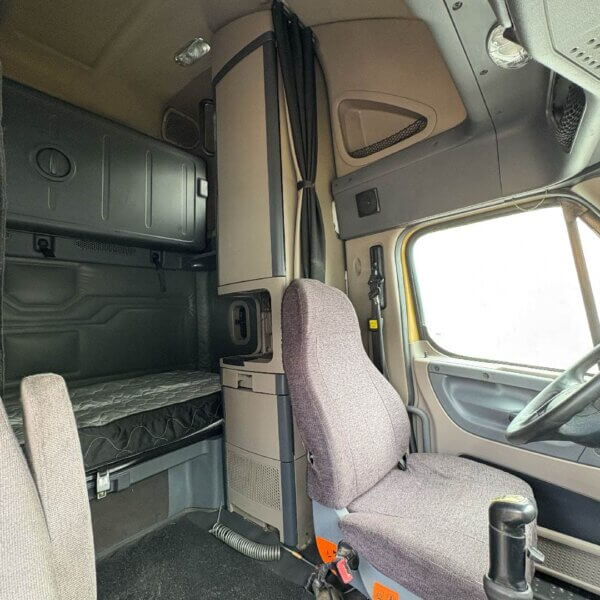 CAMIÓN FREIGHTLINER CASCADIA 2014 #307 - Imagen 15