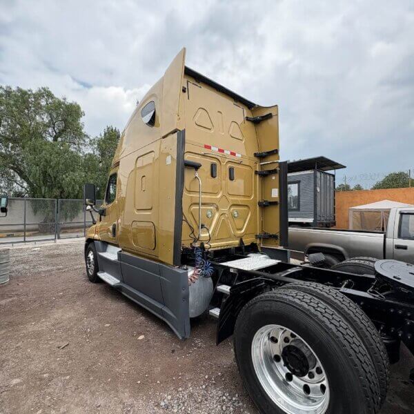 CAMIÓN FREIGHTLINER CASCADIA 2014 #307 - Imagen 6