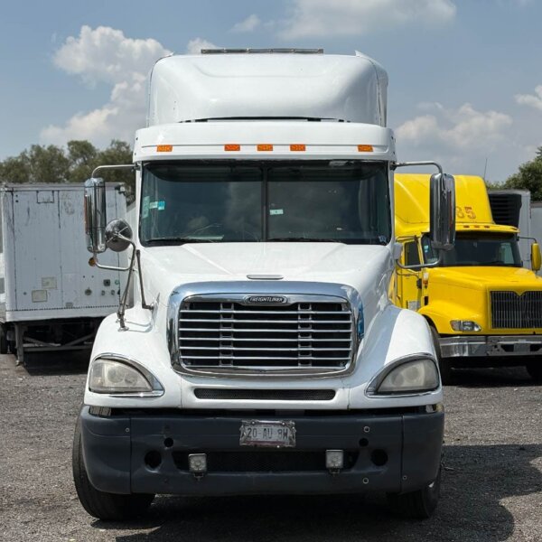 CAMIÓN FREIGHTLINER COLUMBIA 2012 #208