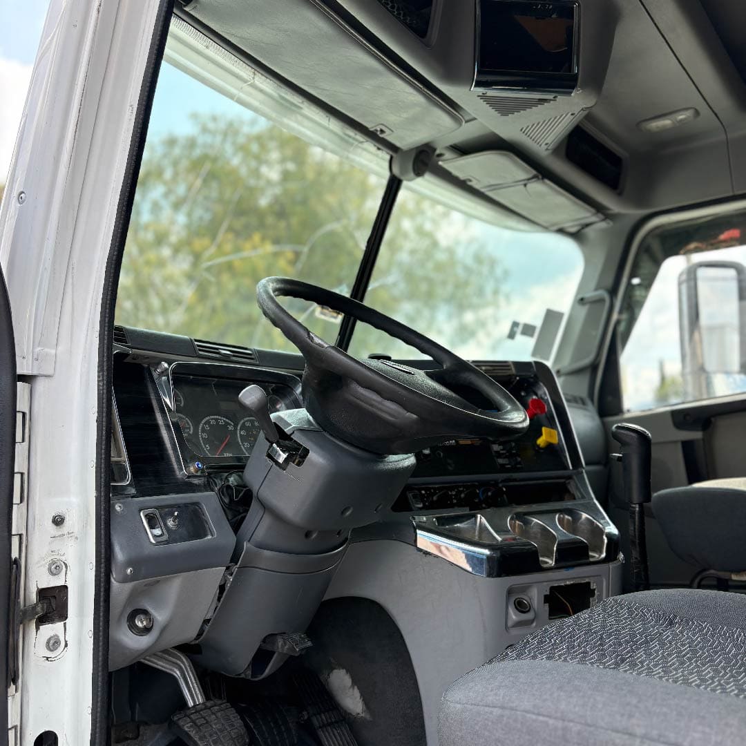 CAMIÓN FREIGHTLINER COLUMBIA 2012 #208 - Imagen 8